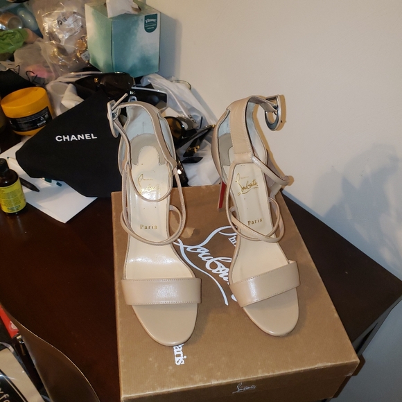 Christian Louboutin Choca SIZE 42 - Picture 4 of 10